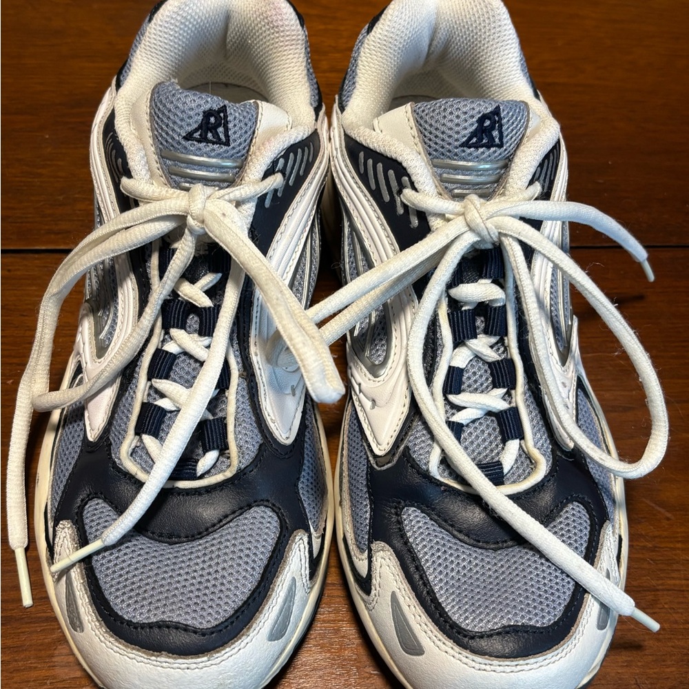 Riddell Women’s Athletic Shoes White Blue Size 6.5 Style 32387